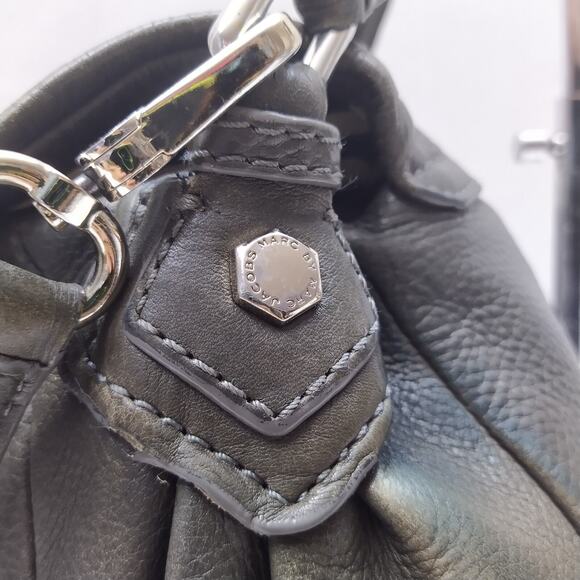 Marc By Marc Jacobs Olive Green Pebbled Leather Flap Closure Crossbody Bag - Picture 16 of 16